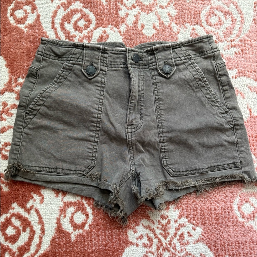 Stylish Green Women's Shorts